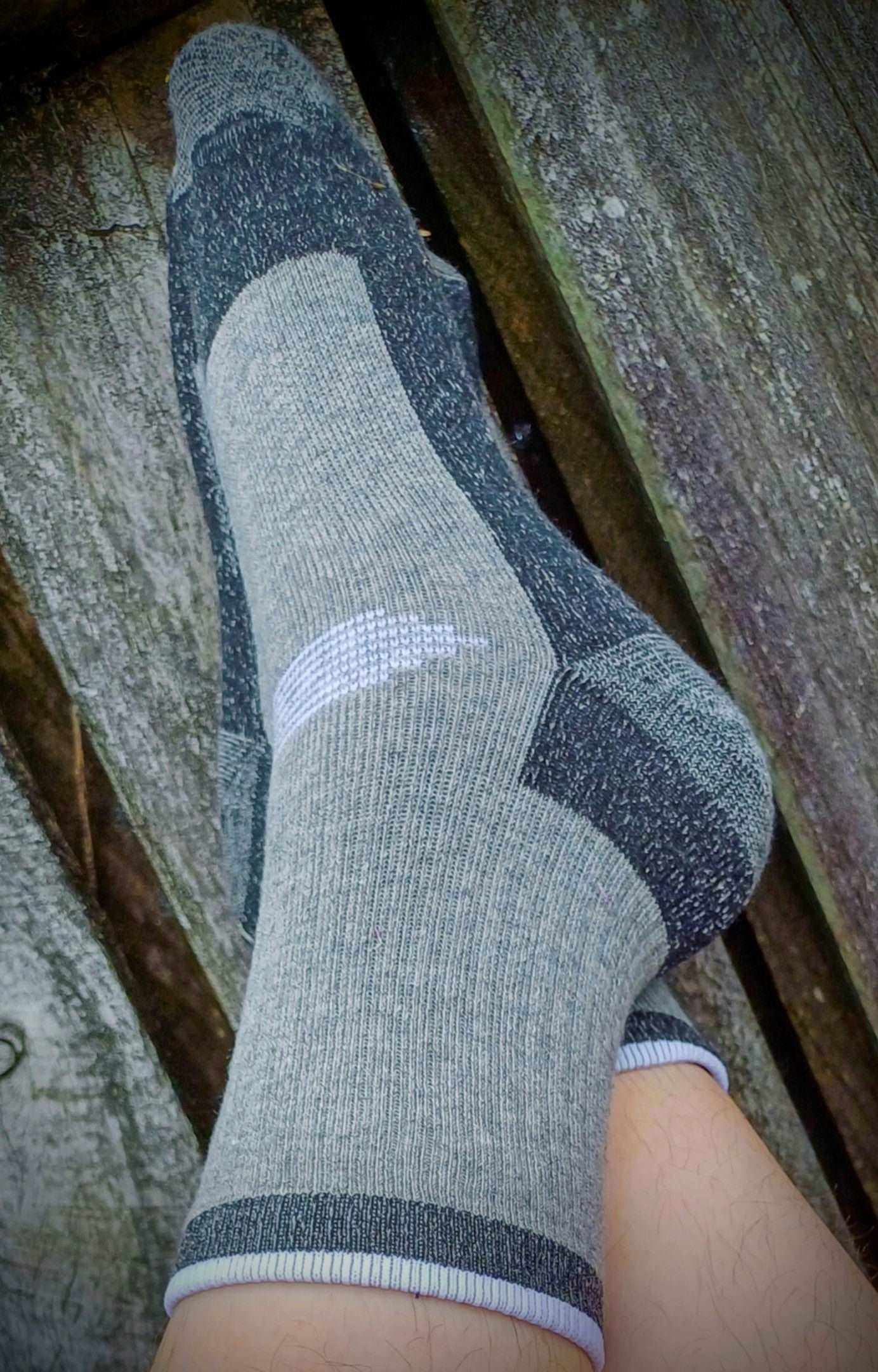 Adventure Outdoor socks men and women merino wool socks Gray white